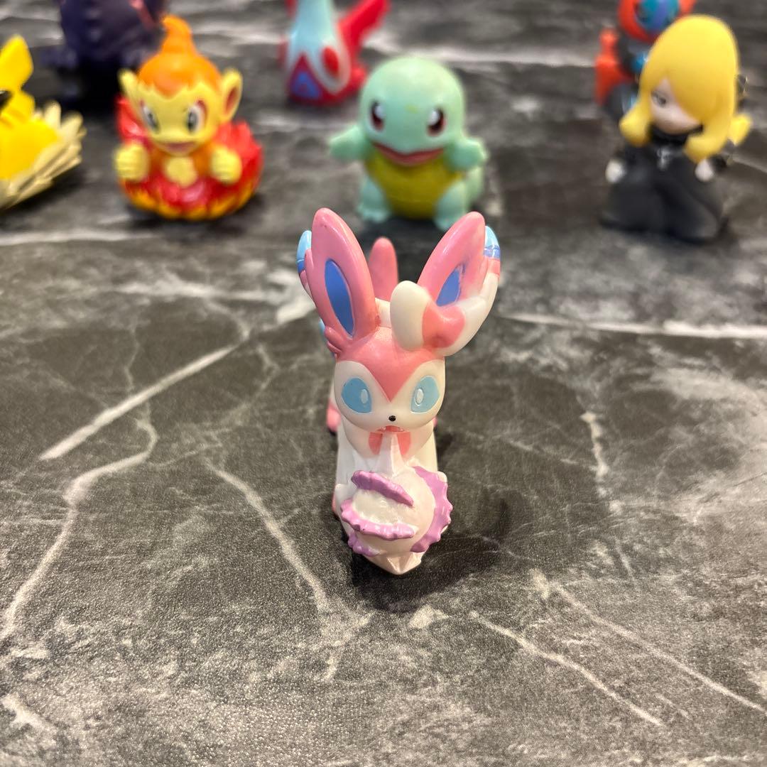 ポケモンキッズ 指人形 まとめ売り シロナ ゼニガメ ラティアス ニンフィア