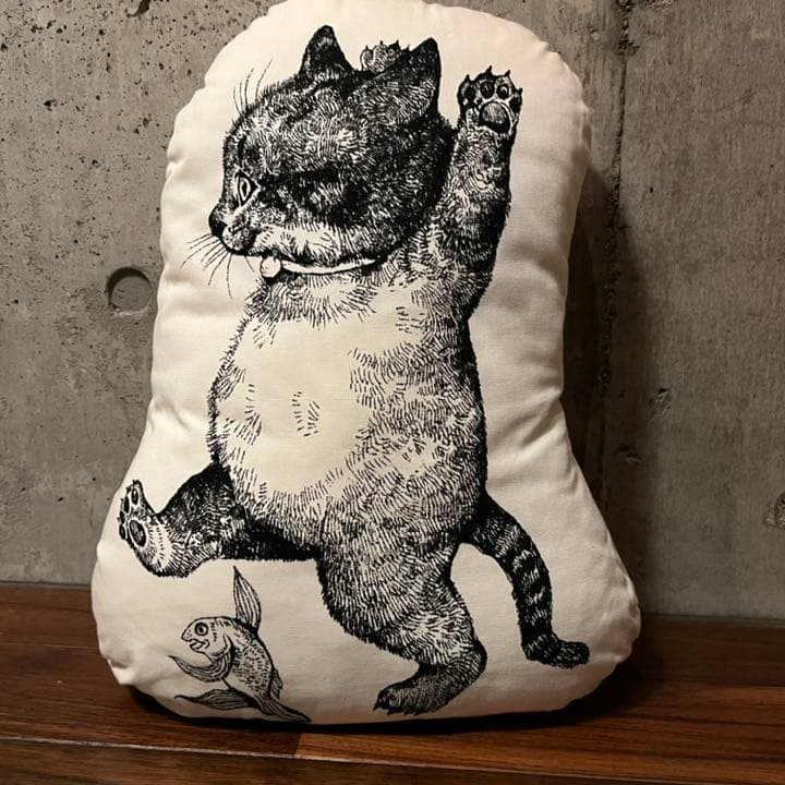 ヒグチユウコ クッション ピノGUSTAVE Higuchi Yuko ピノおおあばれ