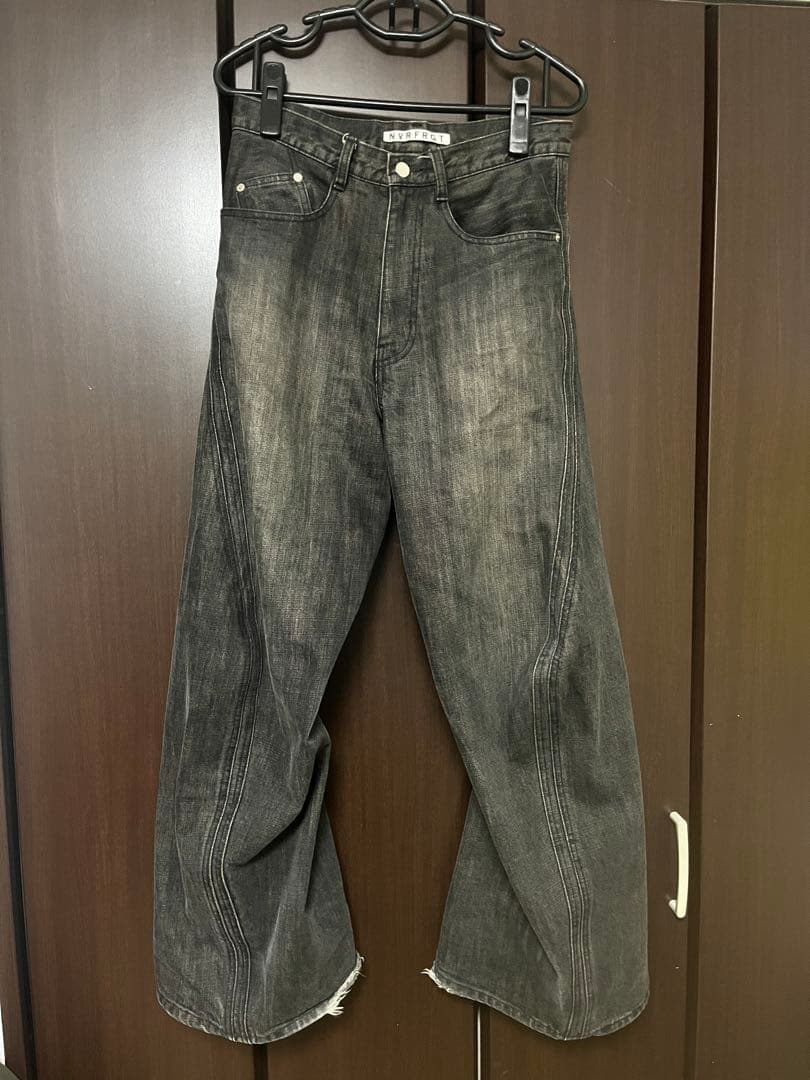 NVRFRGT 3D TWISTED WIDELEG JEANS 最終値下げ - パンツブランド