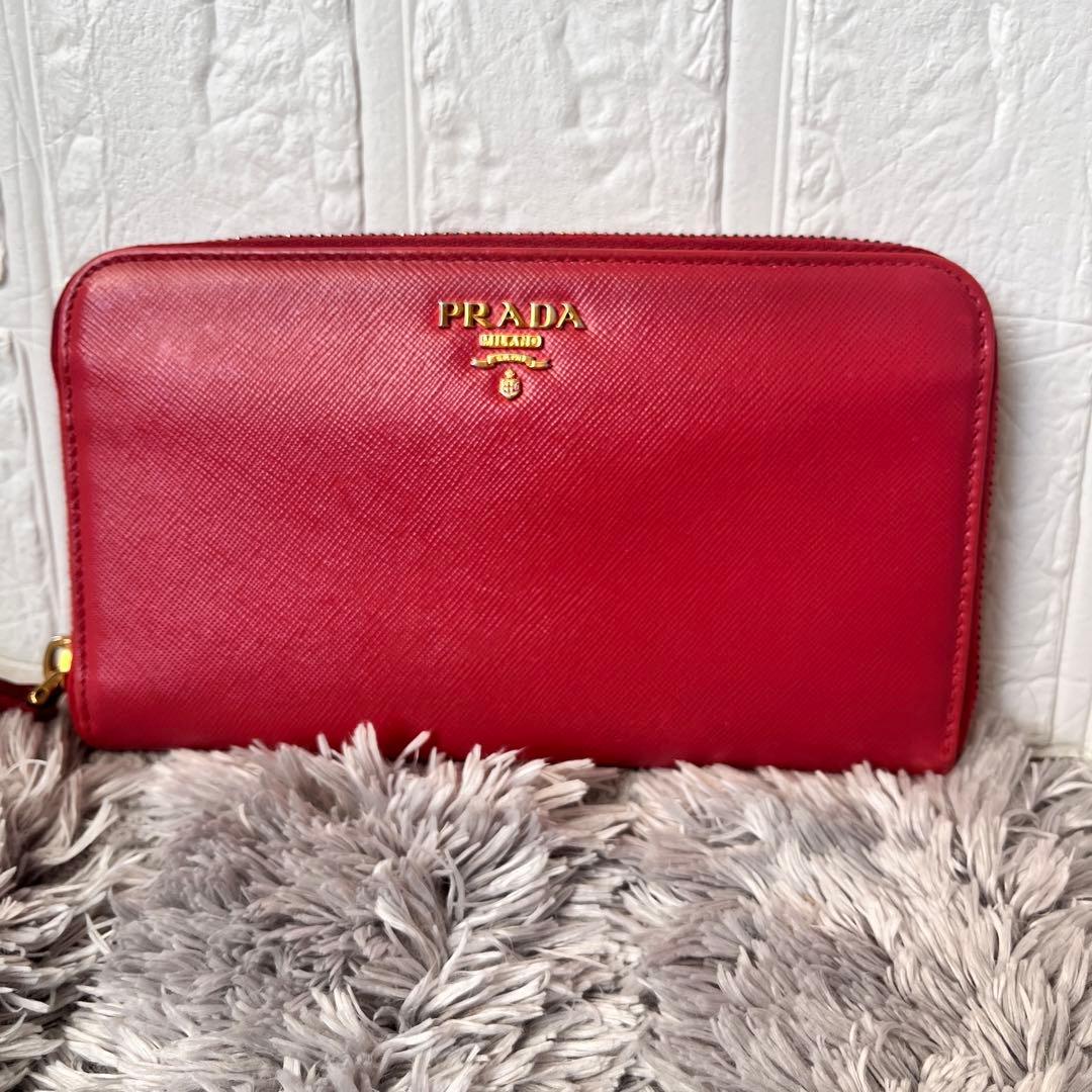 PRADA ラウンドファスナー 長財布 サフィアーノ メタルロゴ レディース