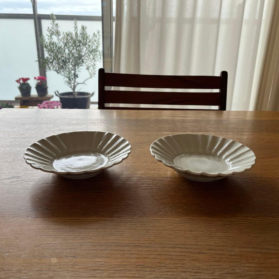 伊藤聡信 白磁輪花皿 2枚セット - メルカリ