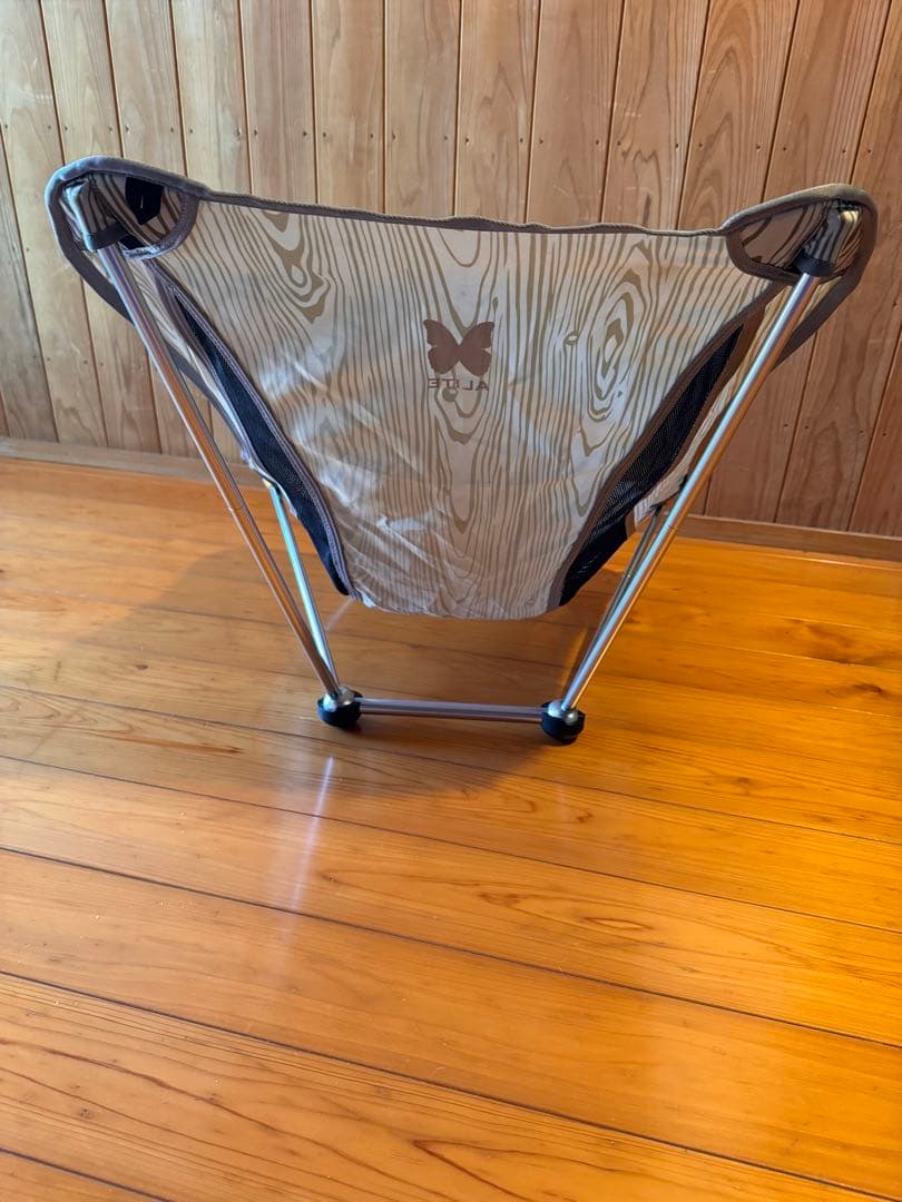 美品】エーライト メイフライチェア ゆるキャン 志摩リンモデル - メルカリ