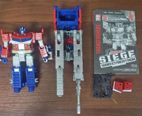 トランスフォーマー シージ ギャラクシーアップグレード オプティマスプライム トランスフォーマーシージ ギャラクシーアップグレードオプティマス