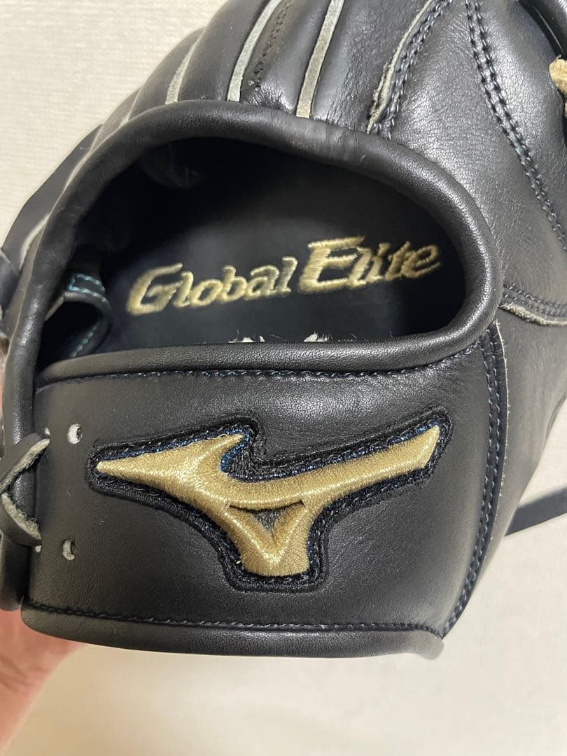 《刺繍ロゴ》mizuno グローバルエリート　 軟式•投手用　黒