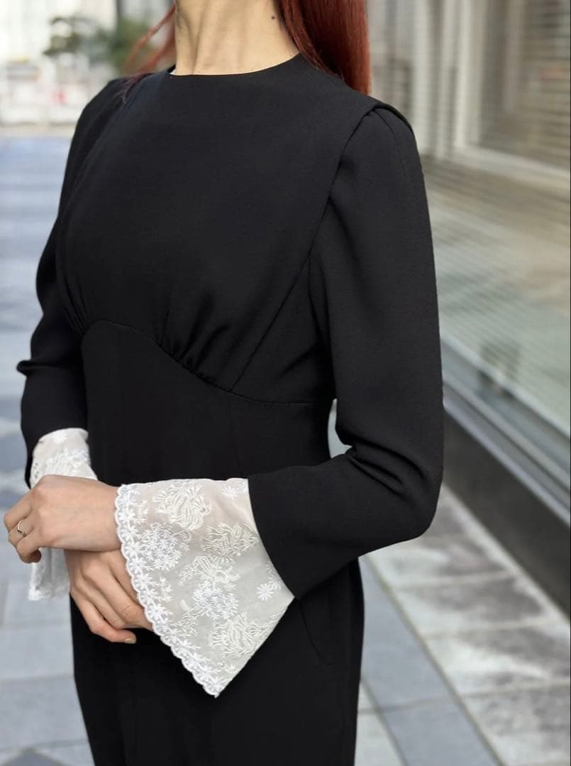 最終値下げMameKurogouchiシルクレースカフドレス 2024ss - メルカリ