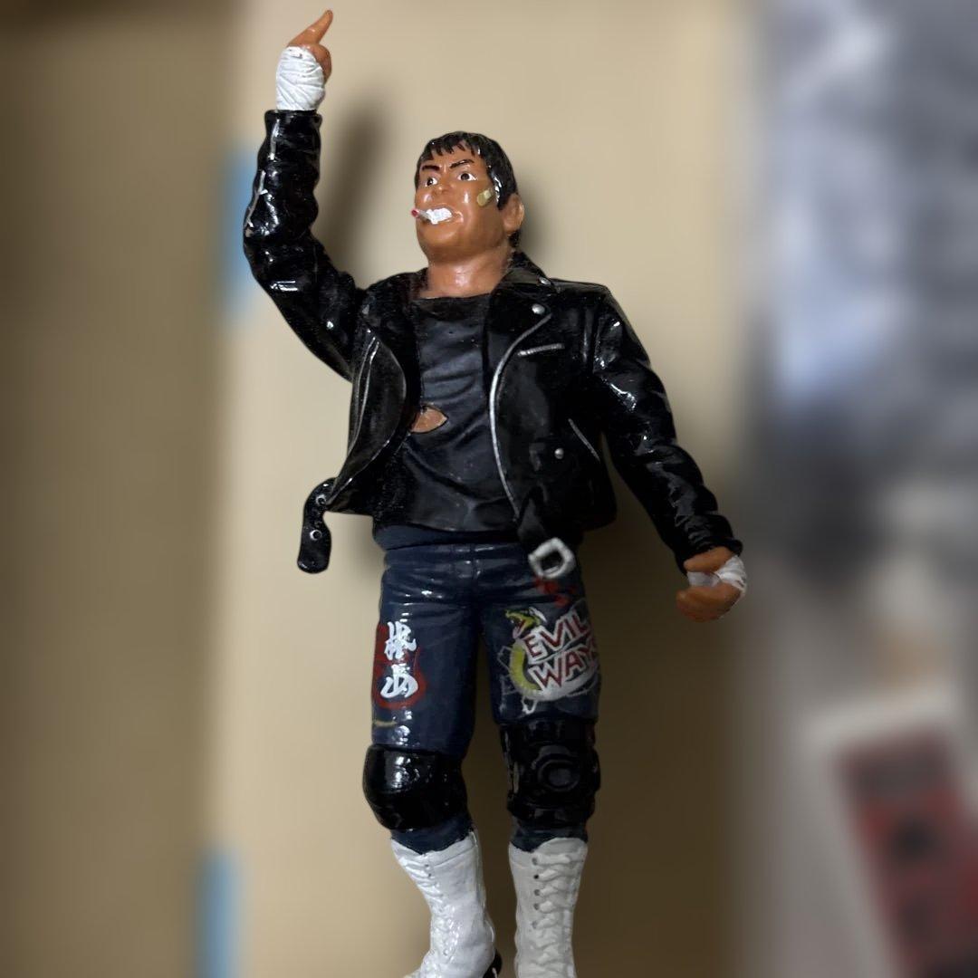 邪道 大仁田厚 フィギュア2体 ミニチュア有刺鉄線バット プロ格