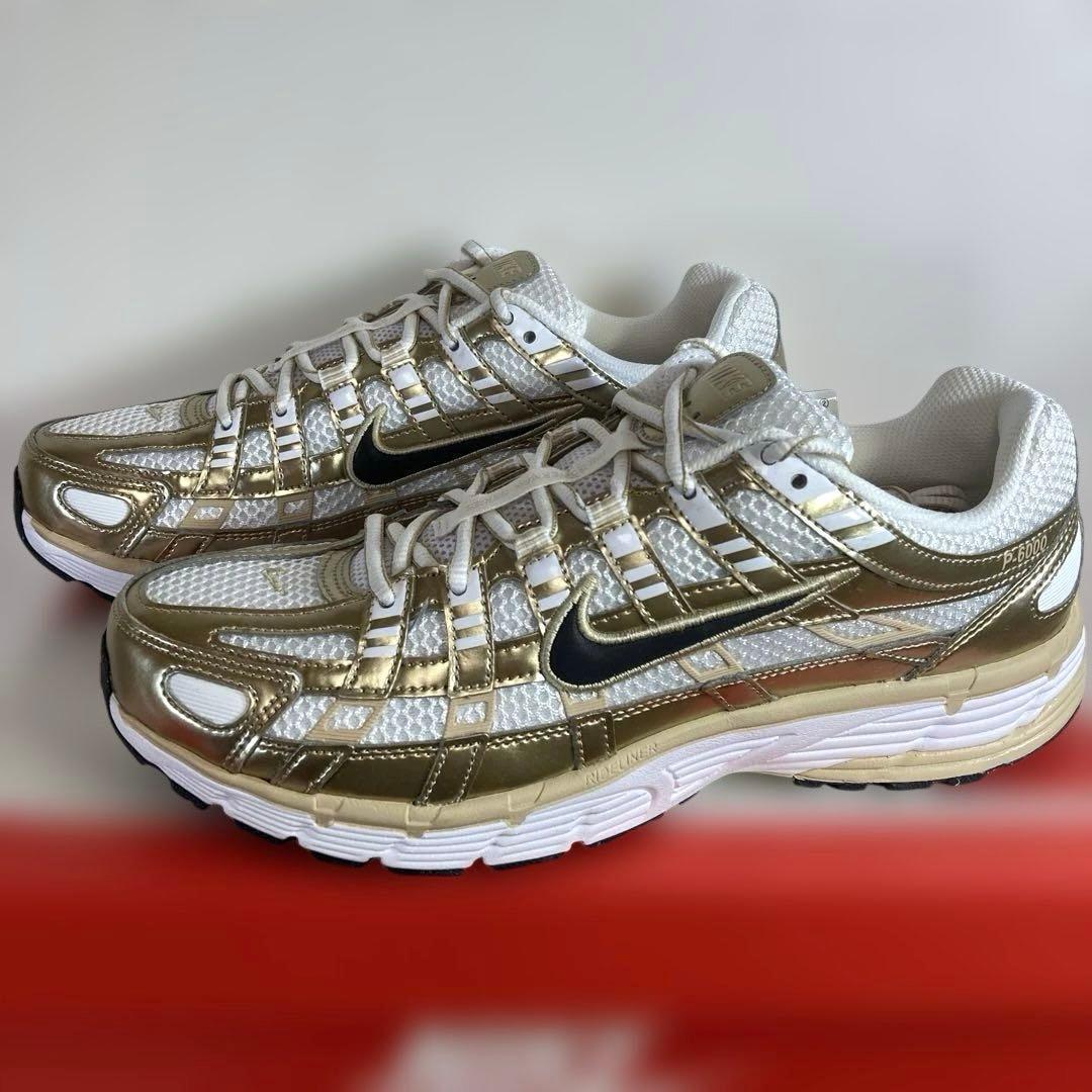 NIKE P-6000 GLD 25cm 白金黒 ダッドシューズ スニーカー