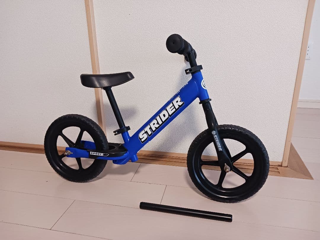 STRIDER 12 バランスバイク　青色　(日本正規品)　値下げ STRIDER バランスバイク 青 12インチ｜Yahoo!フリマ（旧PayPayフリマ）