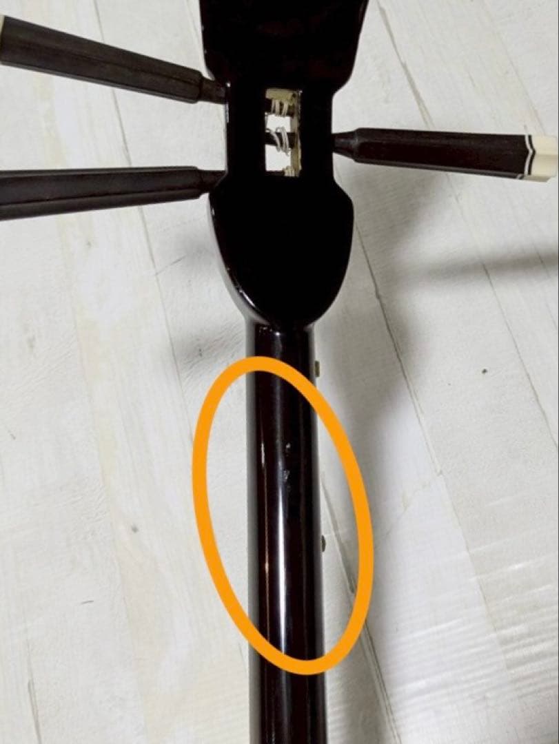 三線　胴 蛇皮（裏側破れ）【ケース付き】 訳あり