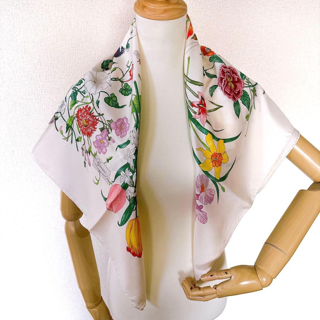 美品】GUCCHI グッチ イタリア製 花柄シルクスカーフ ヴィンテージ タグ