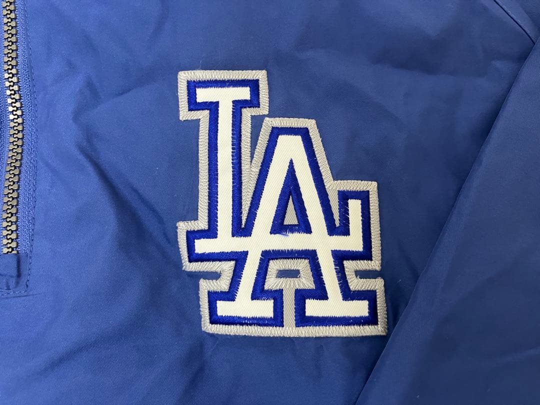 Majestic ロサンゼルスドジャース ジップアップジャケット（年始セール）