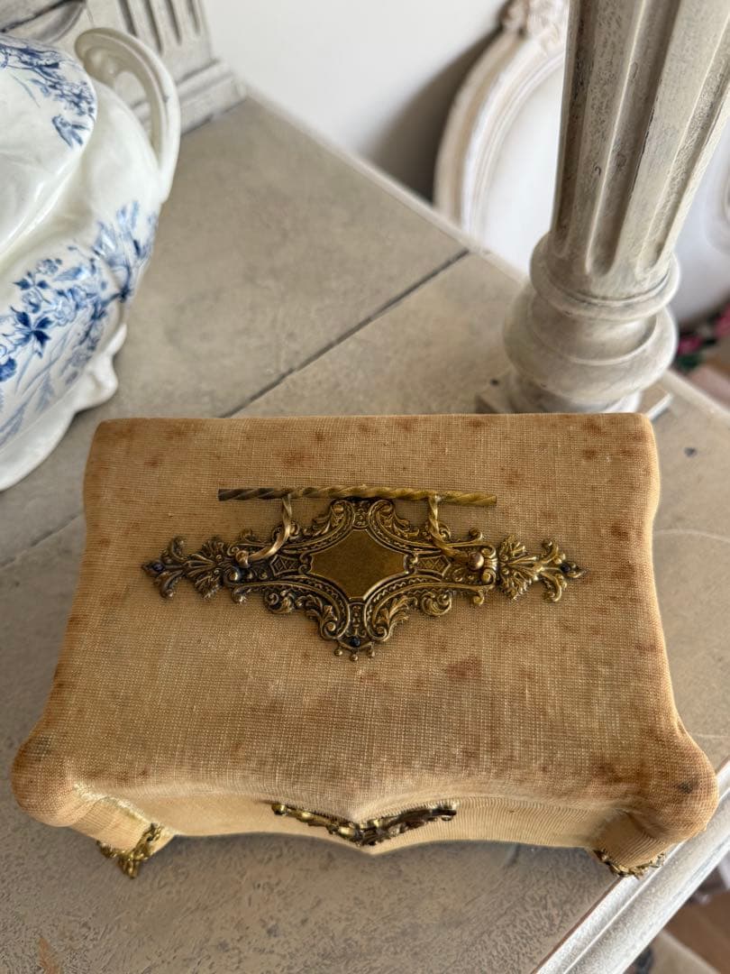 フランスアンティーク装飾ビジューコフレボックス中ライナーシルク