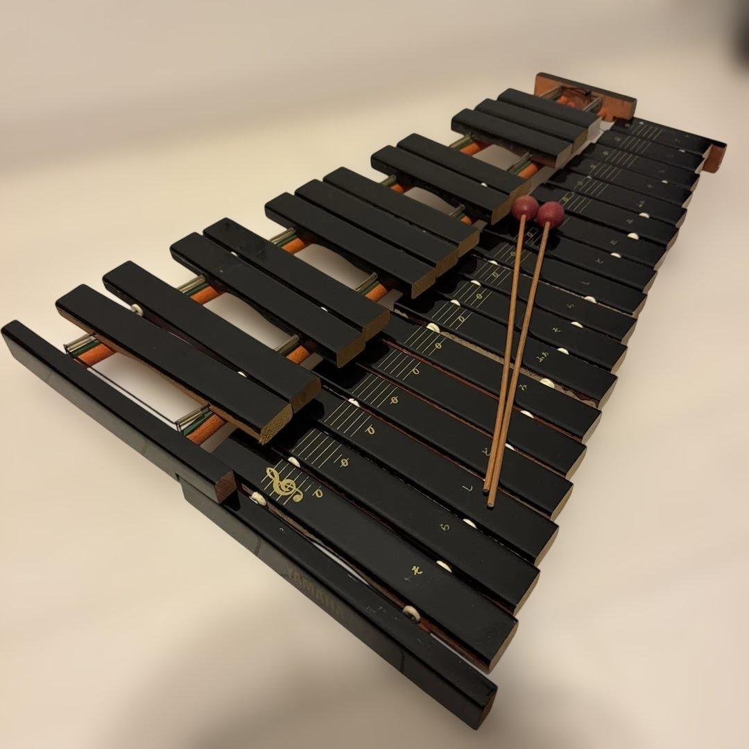 【美品】YAMAHA ヤマハ　卓上木琴　30音　打楽器 Amazon.co.jp: ヤマハ YAMAHA 卓上木琴 30音 マレット付 NO.185 : 楽器