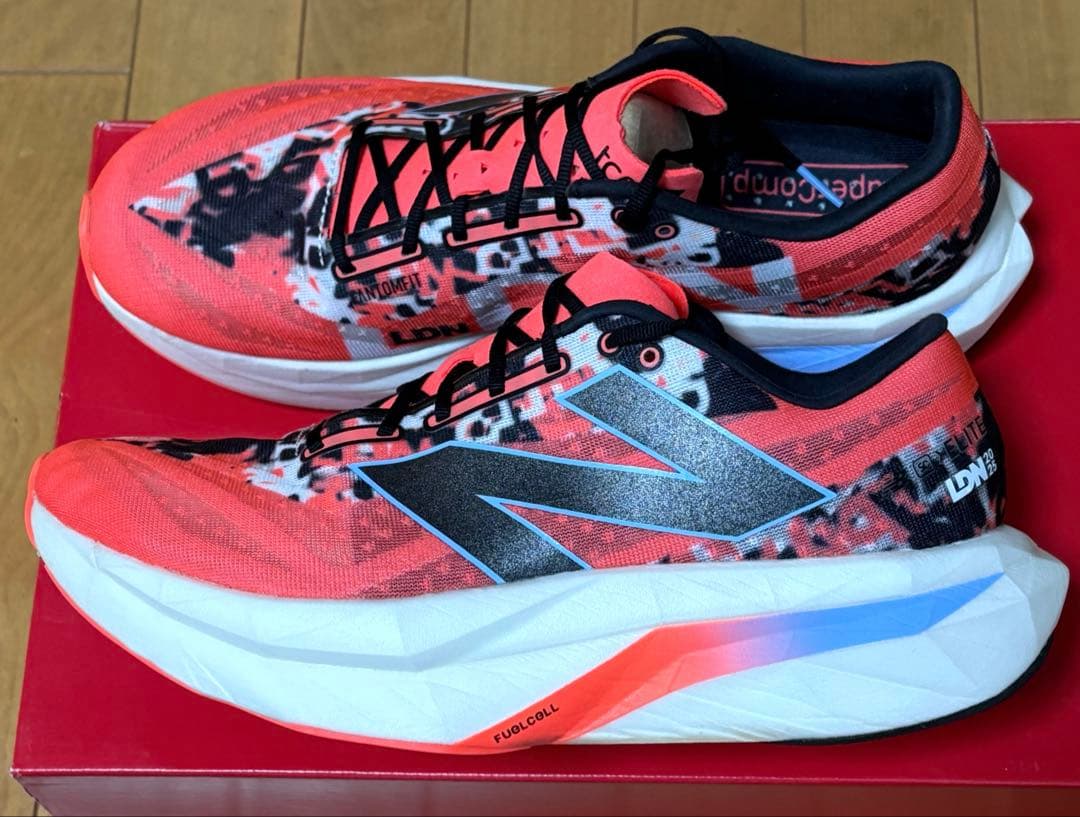 スパイク・シューズ NB FuelCell SuperComp Elite v4 28.5cm