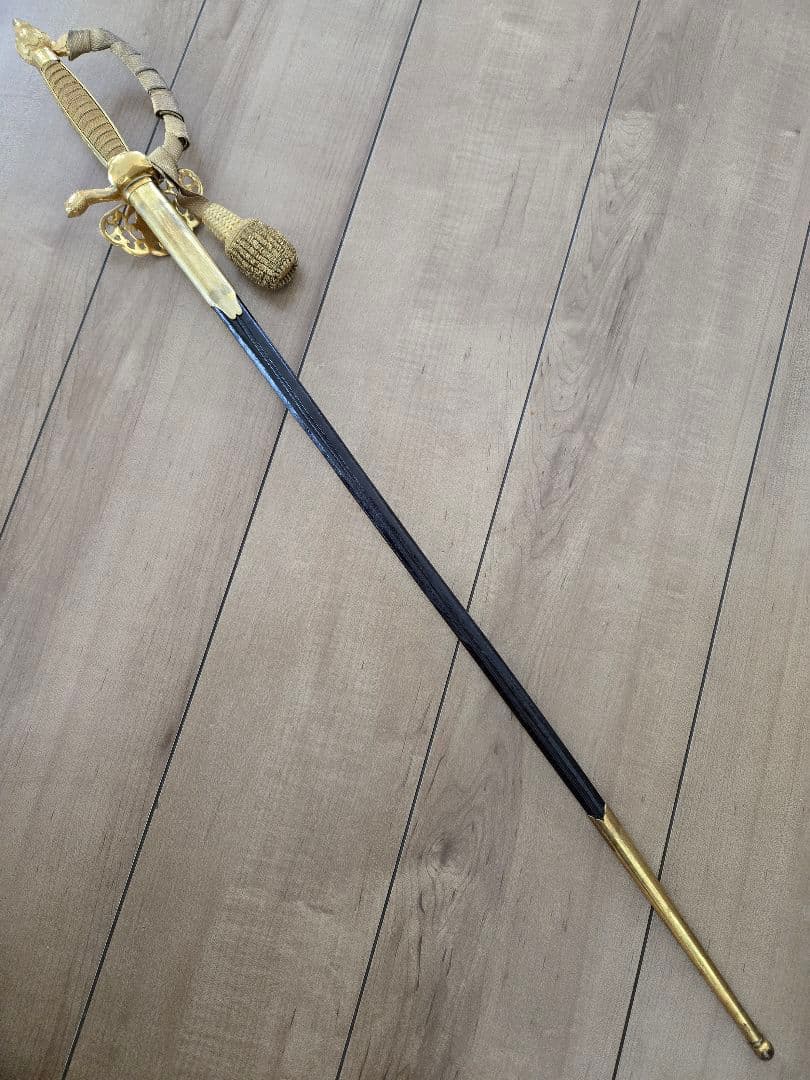 戦前 美品 菊ご紋入り儀礼長剣/刃無し模造刀身 刀緒付き - メルカリ