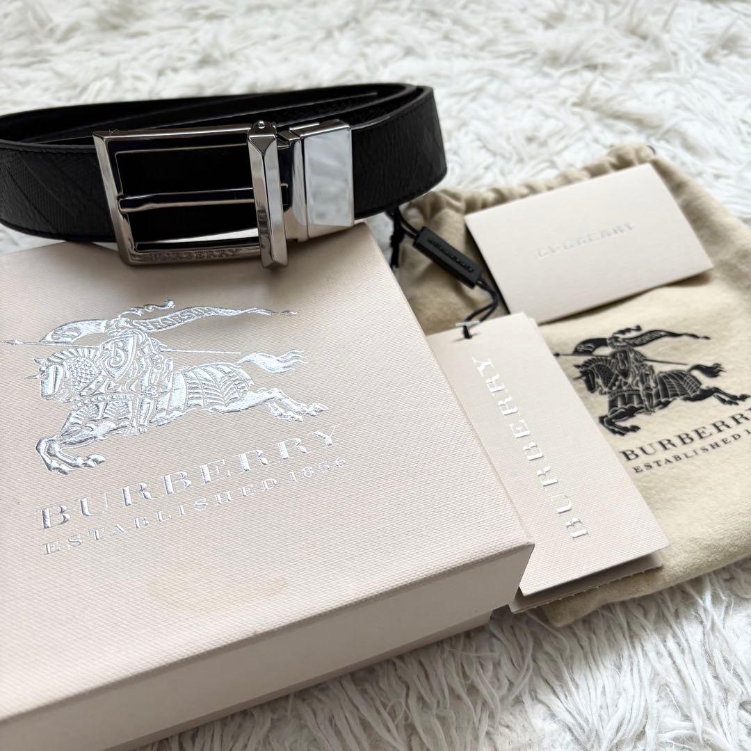 未使用タグ付き　バーバリー エンボス加工　本革レザーベルト　箱付き　ブラック 中古・古着通販】BURBERRY (バーバリー) レザーベルト ブラック