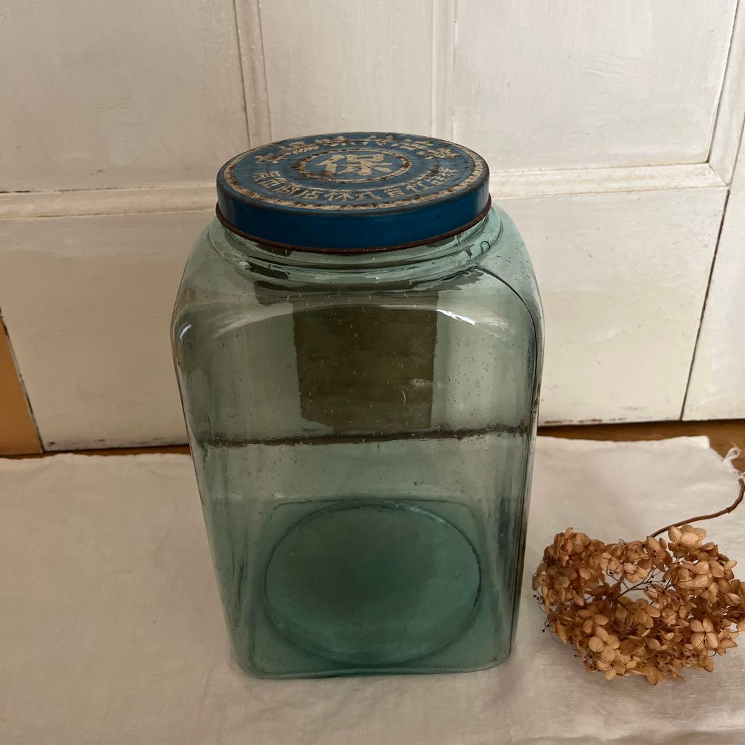 昭和レトロ 昔の古いガラスの入れ物 - メルカリ