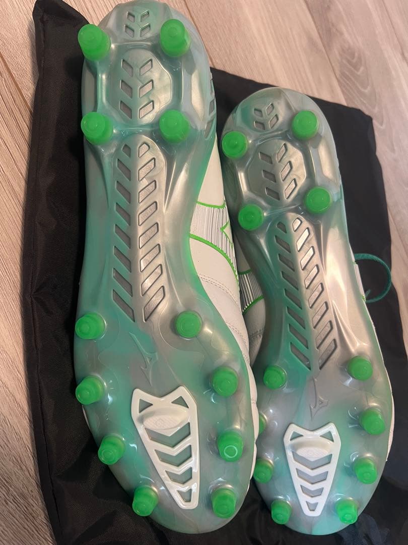 モレリア neo 3 28.0cm 限定カラー