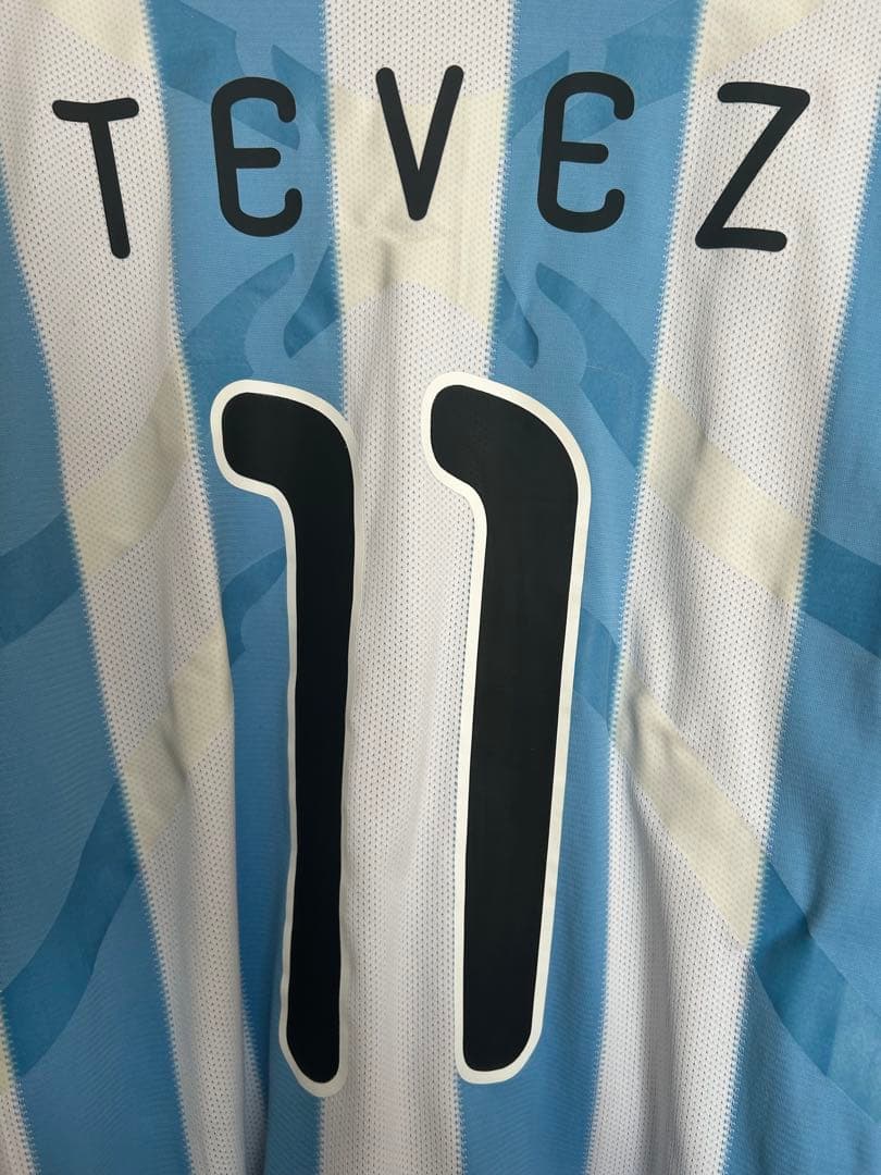 アルゼンチン代表 選手用TECHFIT 2010ワールドカップTEVEZ - メルカリ