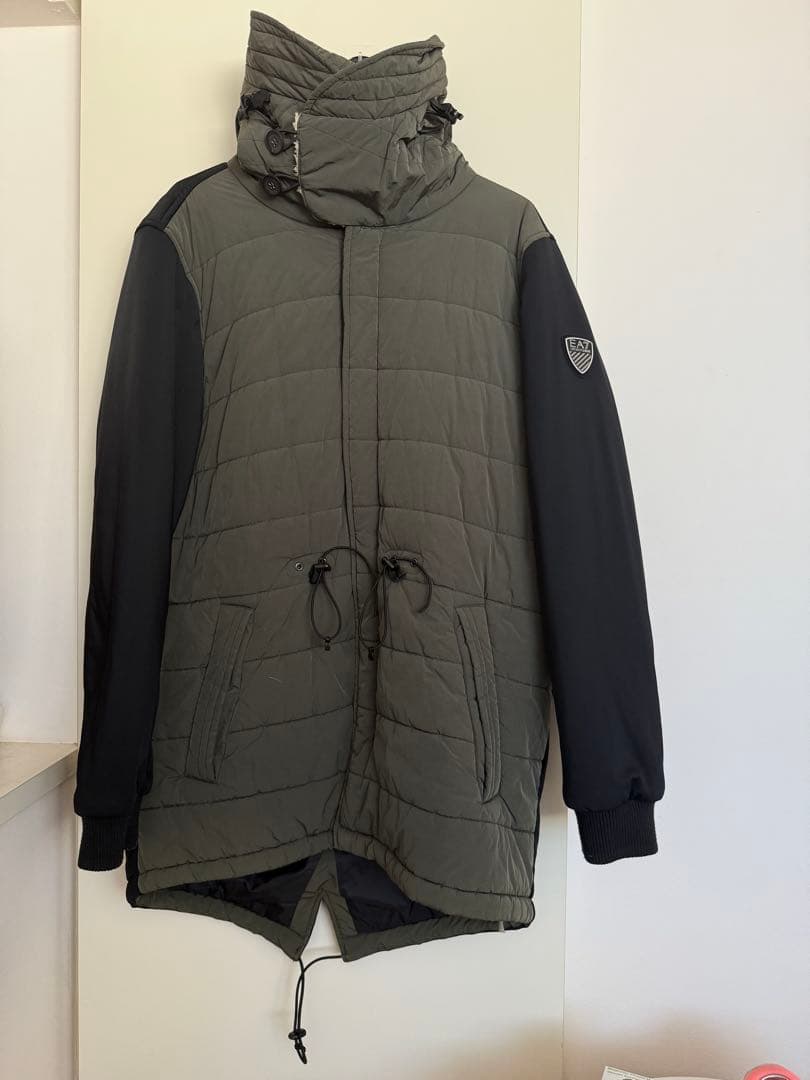 EA7 EMPORIO ARMANI 中綿ロングパーカー モッズコート風Lサイズ EA7 EMPORIO ARMANI 中綿ロングパーカー モッズコート風Lサイズ