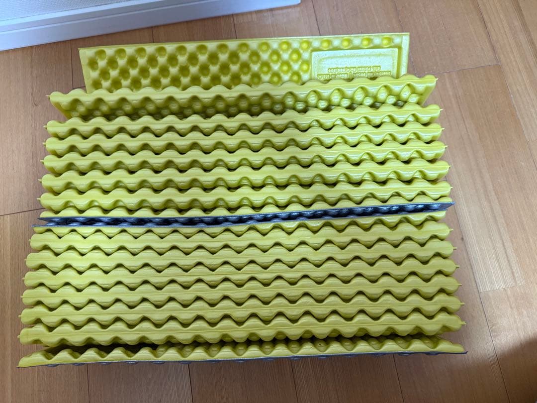 4*バ様 THERM-A-REST サーマレスト Z ライトソル R 2セットま