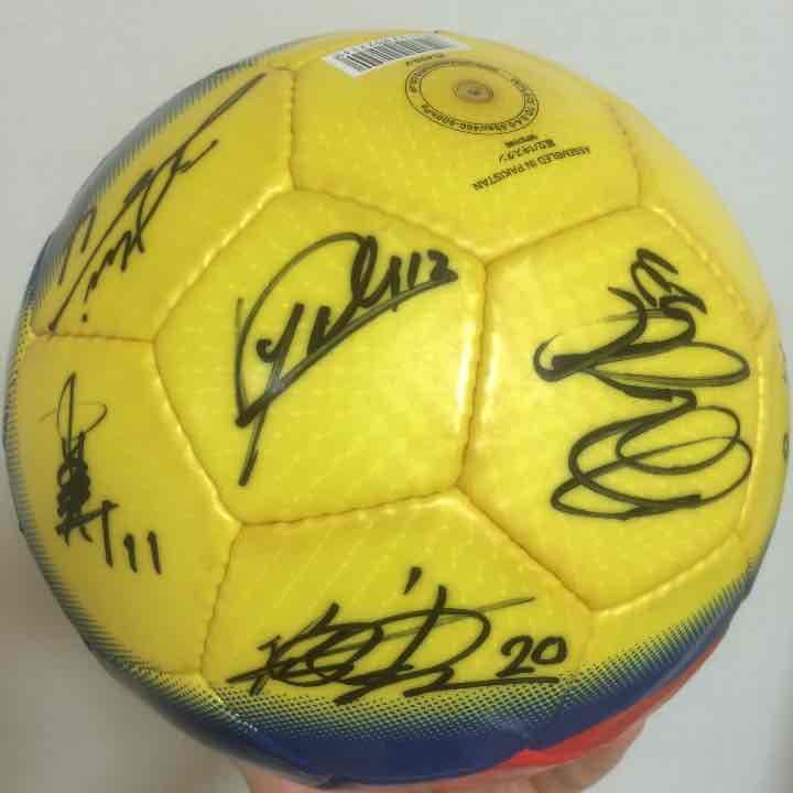 Fリーグ開幕記念 ペスカドーラ町田 サイン入りフットサルボール - メルカリ