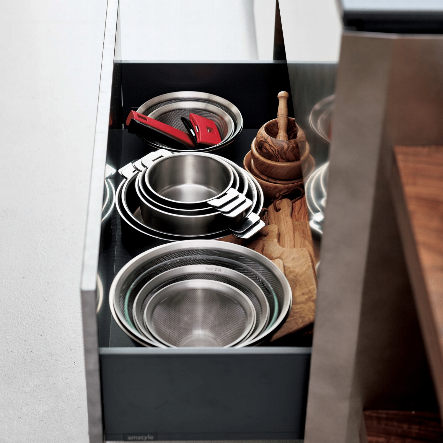 CRISTEL/グラフィット 深鍋 14cm -収納性抜群！ハンドル着脱式の