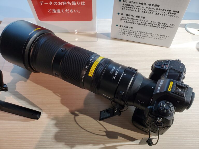 Nikon Zoom-NIKKOR 180~600mm 1:8 動作未確認 Nikon Zoom-NIKKOR 180~600mm