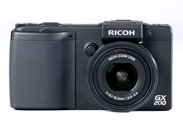 ASCII.jp：RICOH GX200、趣味を極める人のコンパクトズーム (1/4)