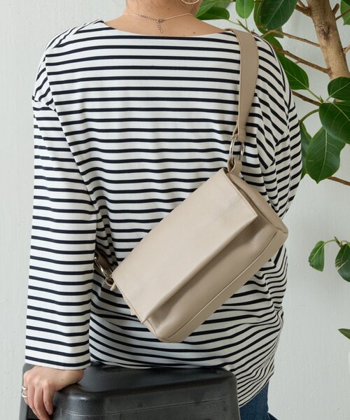 本革》レザーボディバッグ（ショルダーバッグ）｜BEARDSLEY