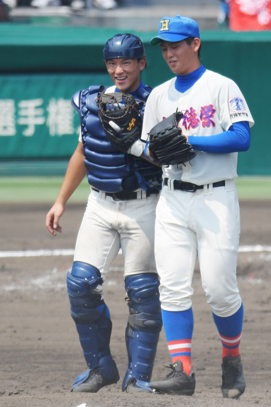 夏の高校野球：「ツボがわかっている」花咲徳栄の野本捕手 | 毎日新聞