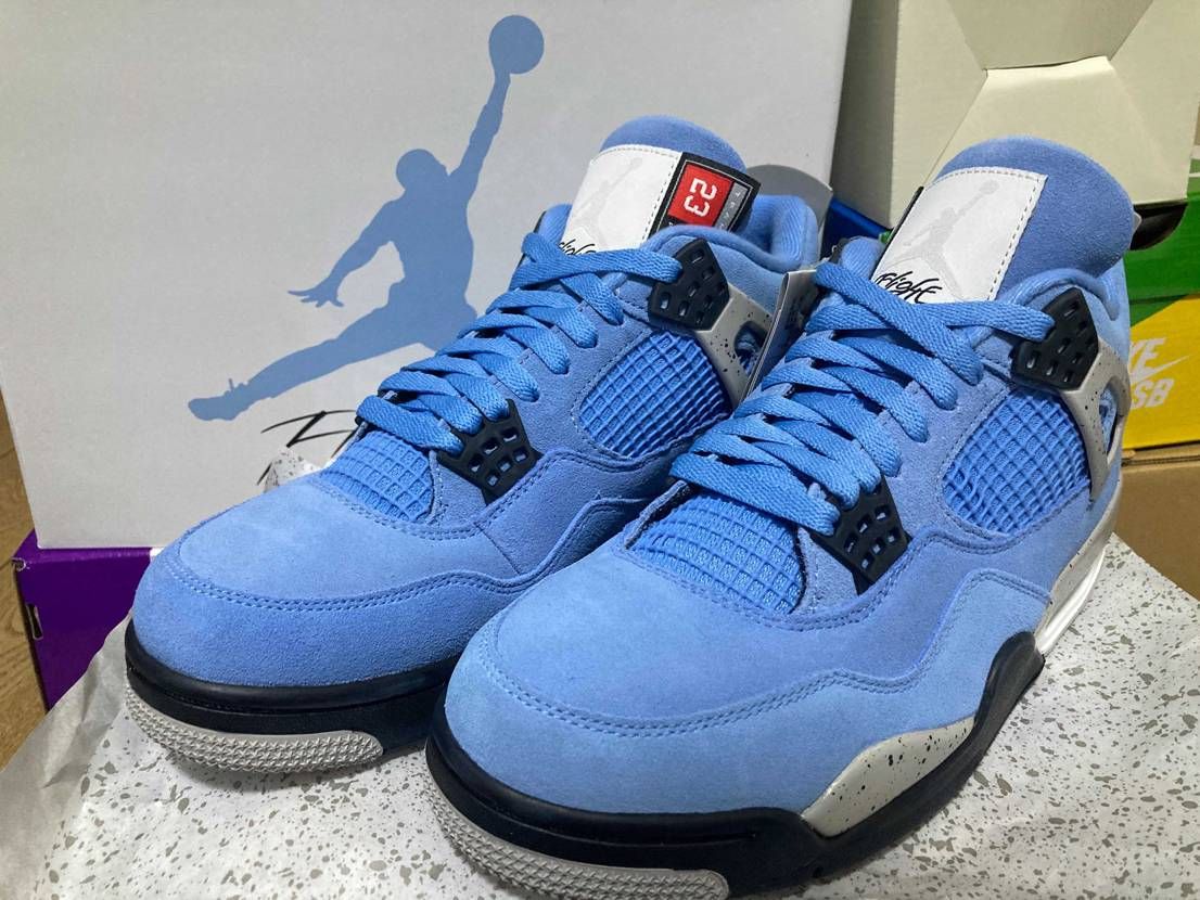 ナイキ GS エアジョーダン4 