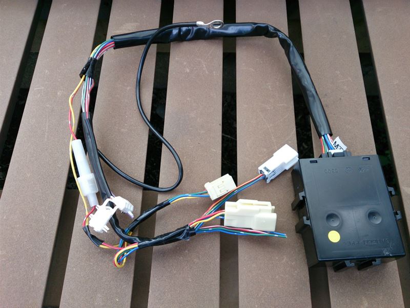 ミツビシ純正 リバースミラーコントローラーの取り付け（三菱 デリカD