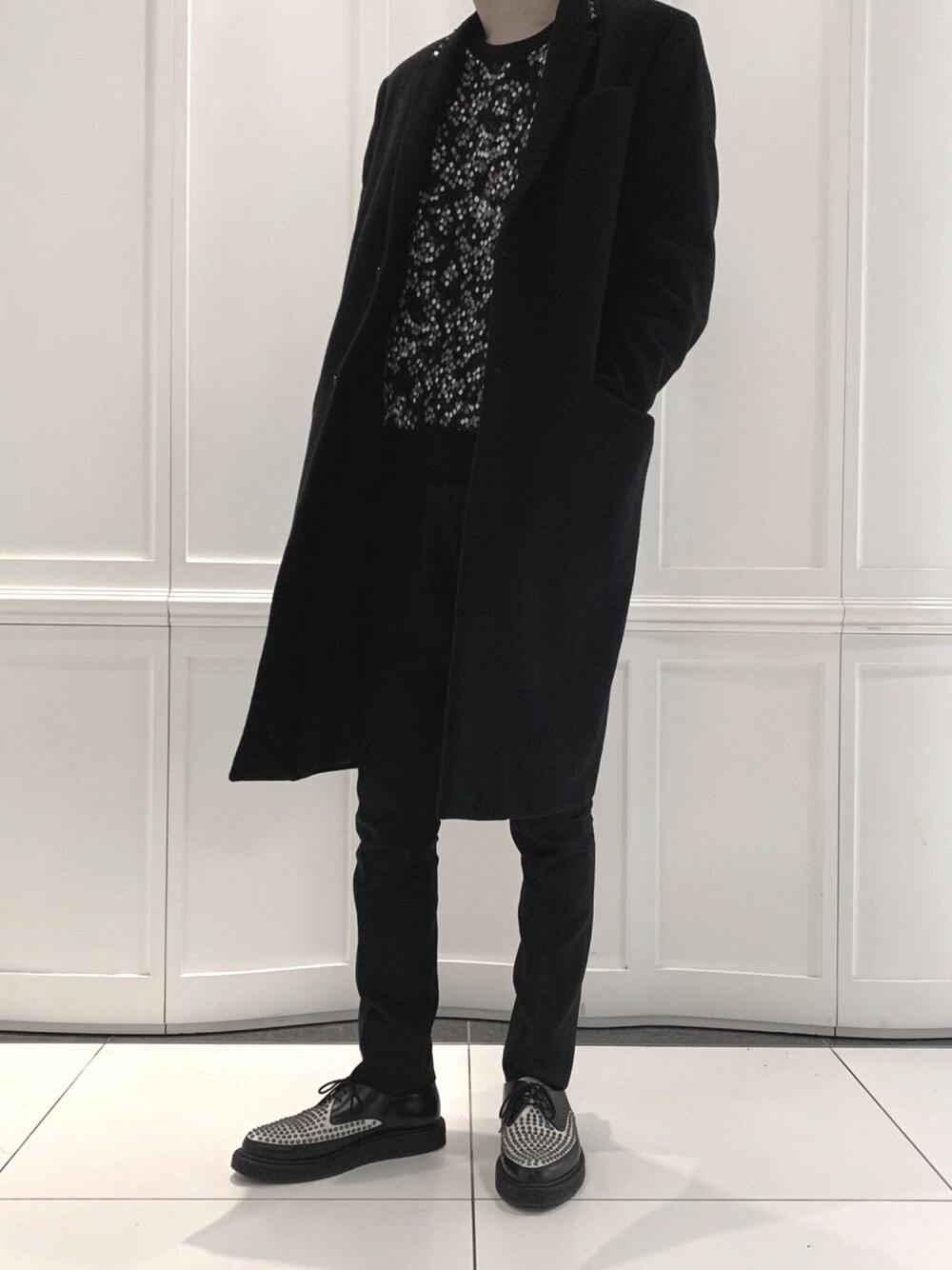 美品 VALENTINOヴァレンティノ スタッズ ロングコート ヴァージン