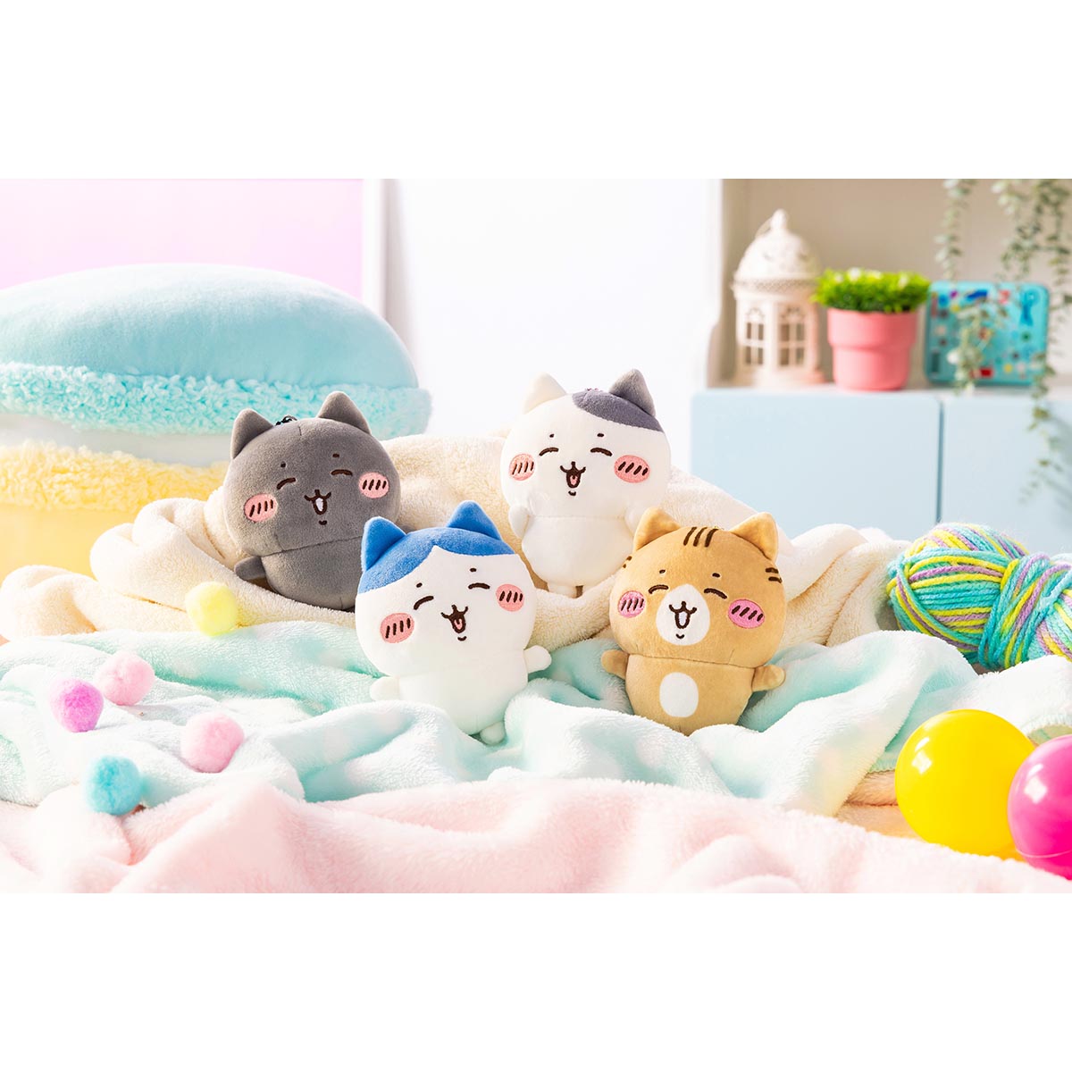 ハチワレとごきげんななかまマスコット 4種類セット 予約】ちいかわ
