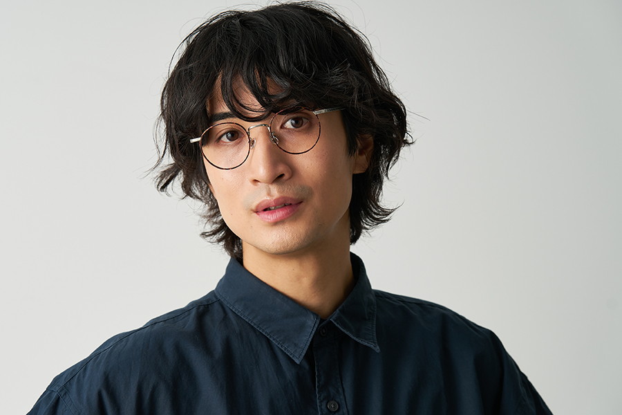 スペシャルプライス]知的な雰囲気を演出するメタルフレーム/CLASSIC