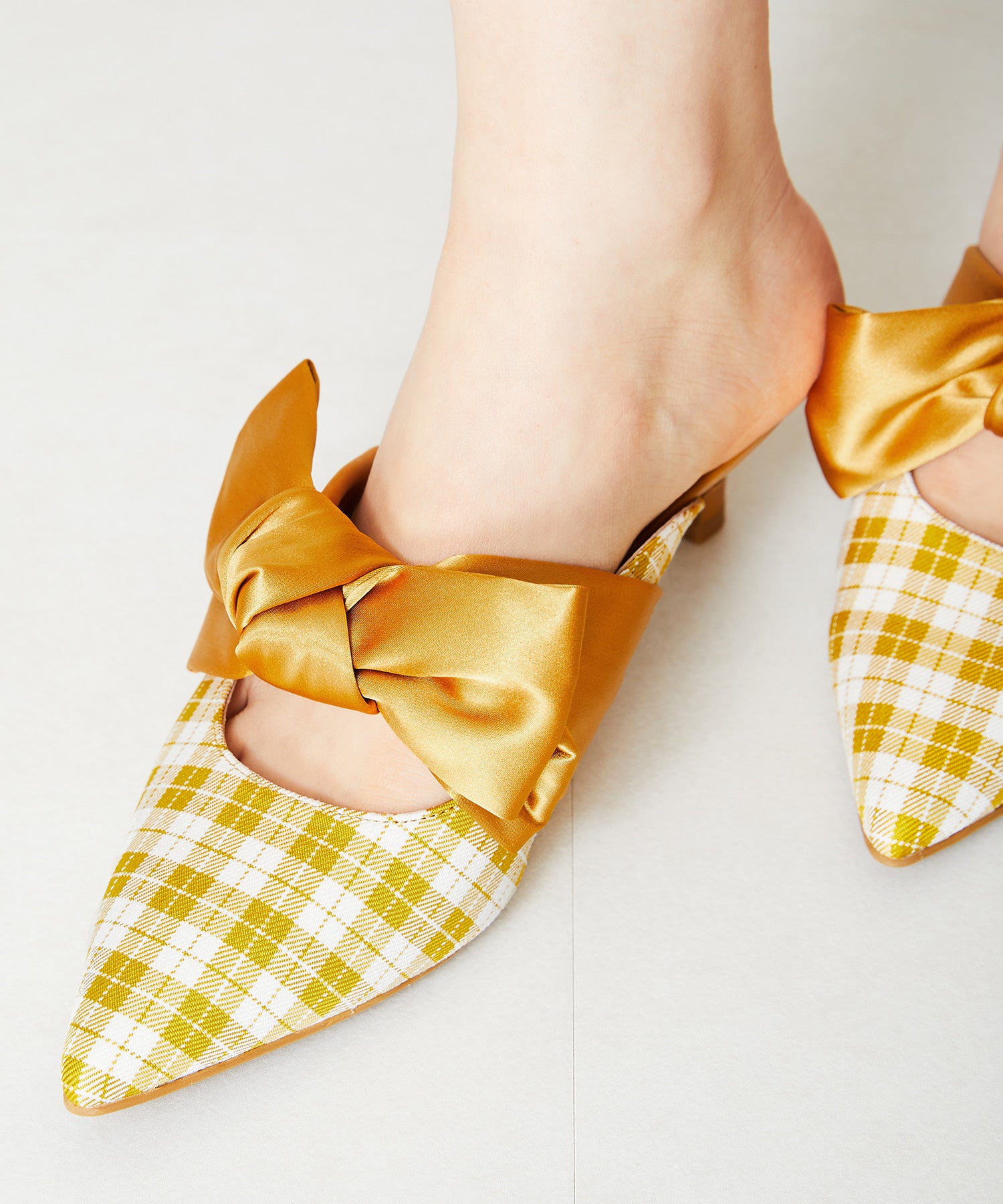 ☆yellow☆オンライン売り切れスニーカーミュール Mサイズ ☆yellow