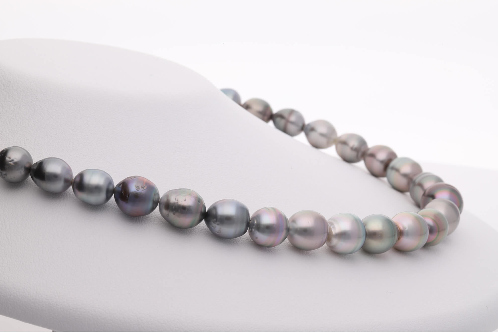 黒蝶真珠（タヒチ） ブラックパールネックレス バロック 7.4-12.7mm 約