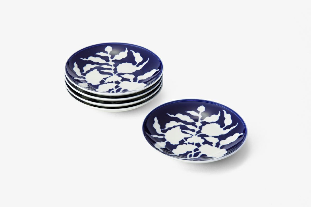 明染付白抜紋 プレート皿揃（5枚入） | 有田焼 深川製磁｜公式